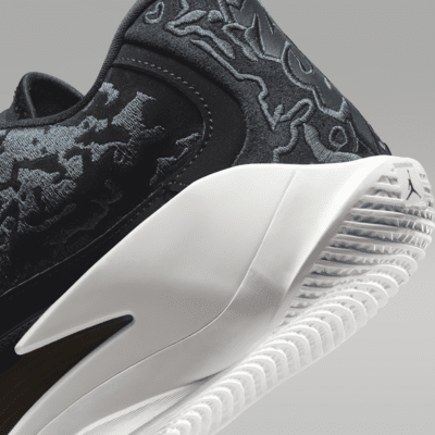 Zion 3 Basketball Shoes. Nike.com